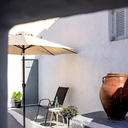 Сasa de vacaciones Domestic Cave House In Oia Santorini