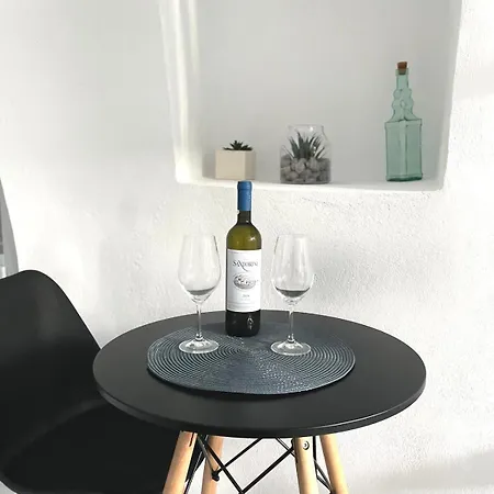 Casa de Férias Domestic Cave House In Oia Santorini *